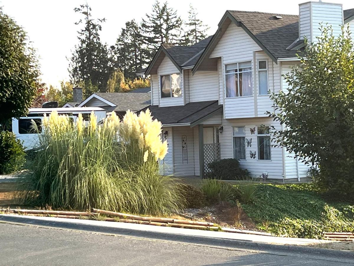 Hotel Summer Breeze Sooke Exterior foto